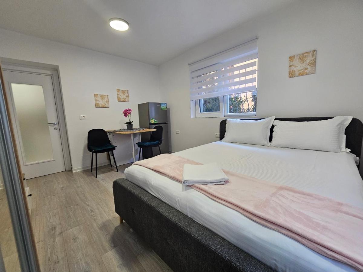 Tiny Rose Studio Tiranë Eksteriør bilde